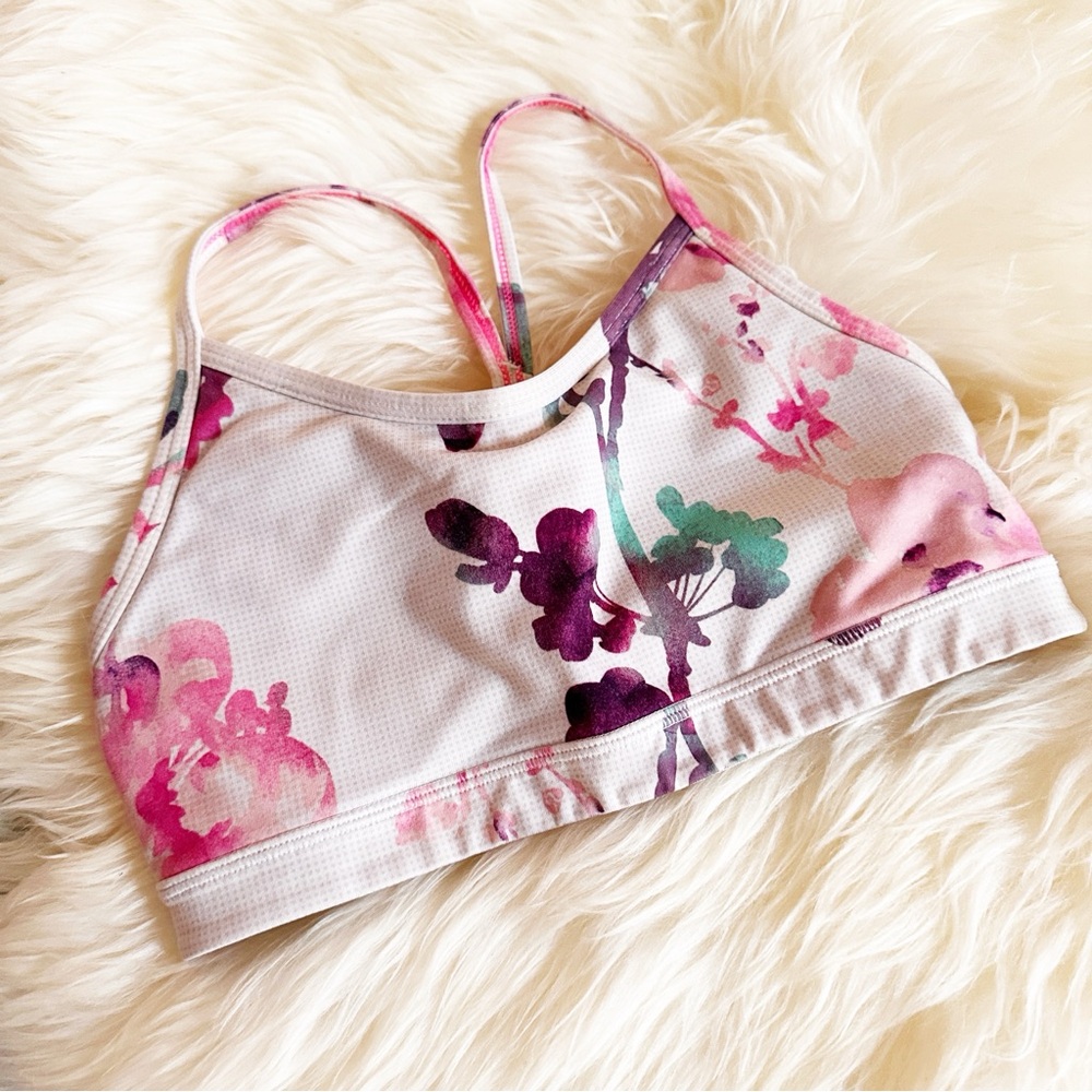 Lululemon Flow Y‎ Bra Sz 4